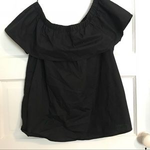 Sexy black off the shoulder top!!